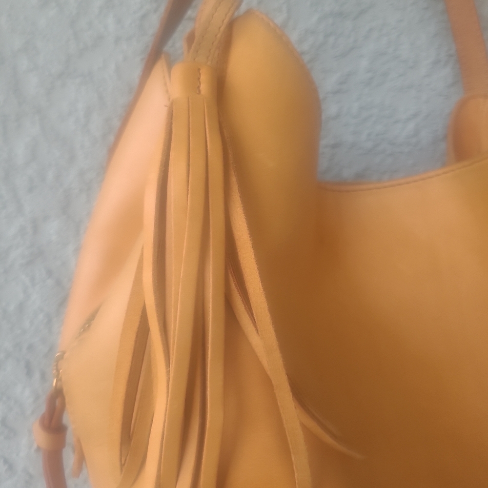 Margot New York Genuine Leather Tote Limited Edition - Picture 4 of 11